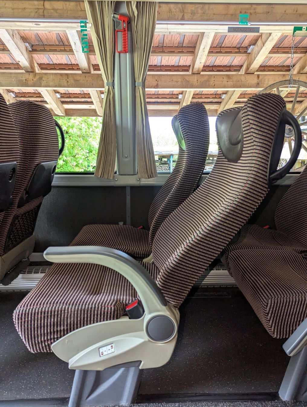 Altri accessori per camping: Car Bus Sitze aus Reisebus – Usato da Steffisburg venduto da rores 1