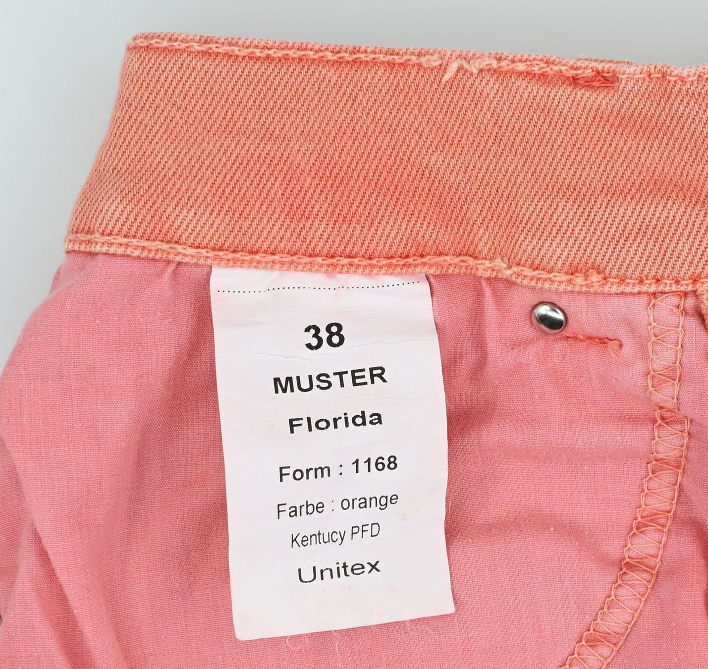 Pantaloni: Bermuda-Jeans von Unitex, Grösse 38 – Usato da Dürnten venduto da pema28 4