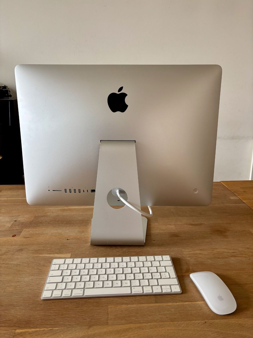 Apple PCs: iMac 21.5 pouces, écran Retina 4K, version 2017 – Gebraucht aus Grand-Lancy von Tomtom1205 1