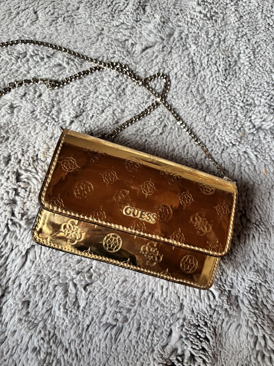 Guess Borse da donna: Sac Guess doré – Nuovo (secondo la descrizione) da Granges VS venduto da Oliviaaaaaa