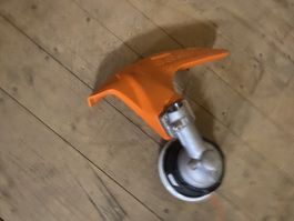 Stihl Mähkopf mit Schutzhaube für Motorsense neuwertig