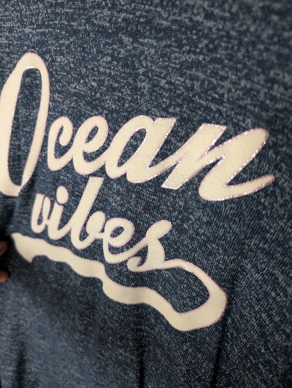 Camicette, T-shirt & Top: Sommerliches Kapuzenshirt  – Usato da Ganterschwil venduto da Nike18 1