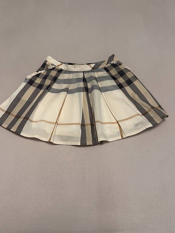 Vestiti & Gonne: Rock Burberry Grösse 126 – Usato da Fürigen venduto da Dkneu