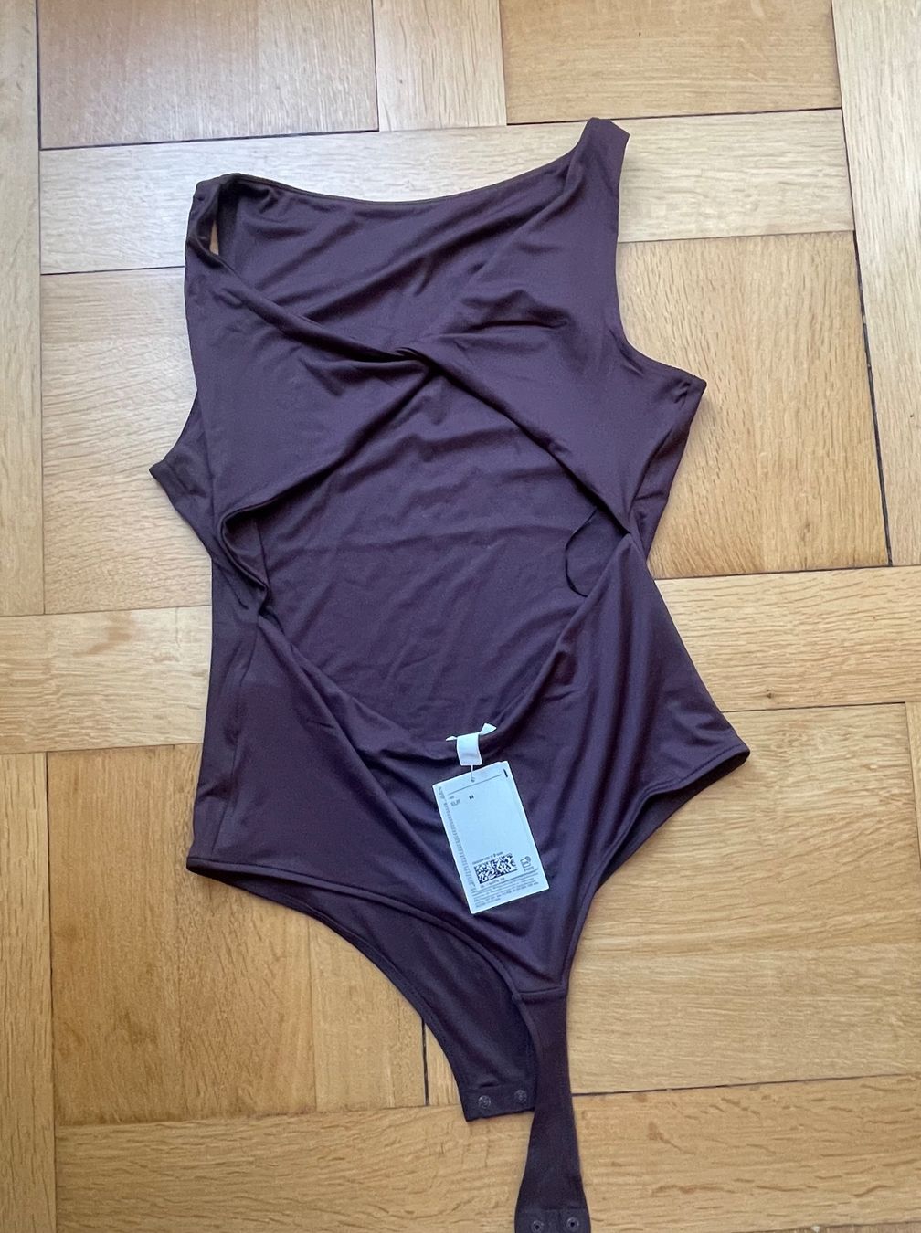 H&M Tops: Body H&M – Neuf avec emballage d'origine à Baden par Mc1r90 1
