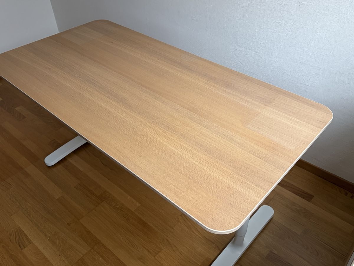 Scrivanie: IKEA Desk | BEKANT 160x80 – Usato da Regensdorf venduto da WetTowel42 3