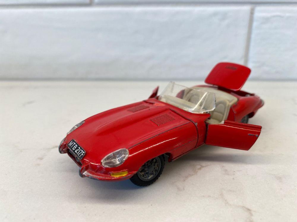Electrogenic has given a 1962 Jaguar E-Type a full electric powertrain | Top Gear