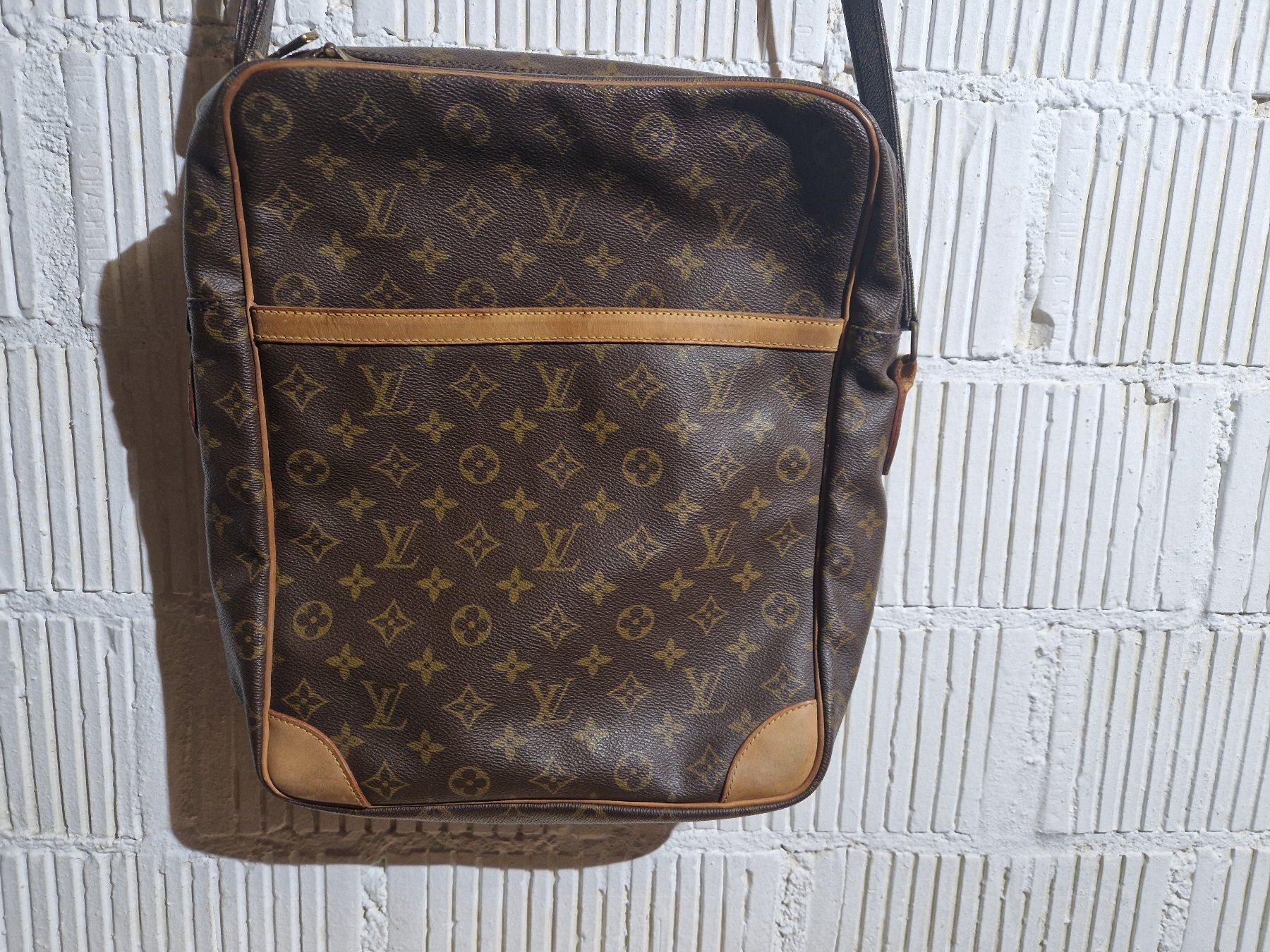 Louis Vuitton Sacs: Louis Vuitton Danube Tasche – D'occasion à Seedorf BE par Stibutz