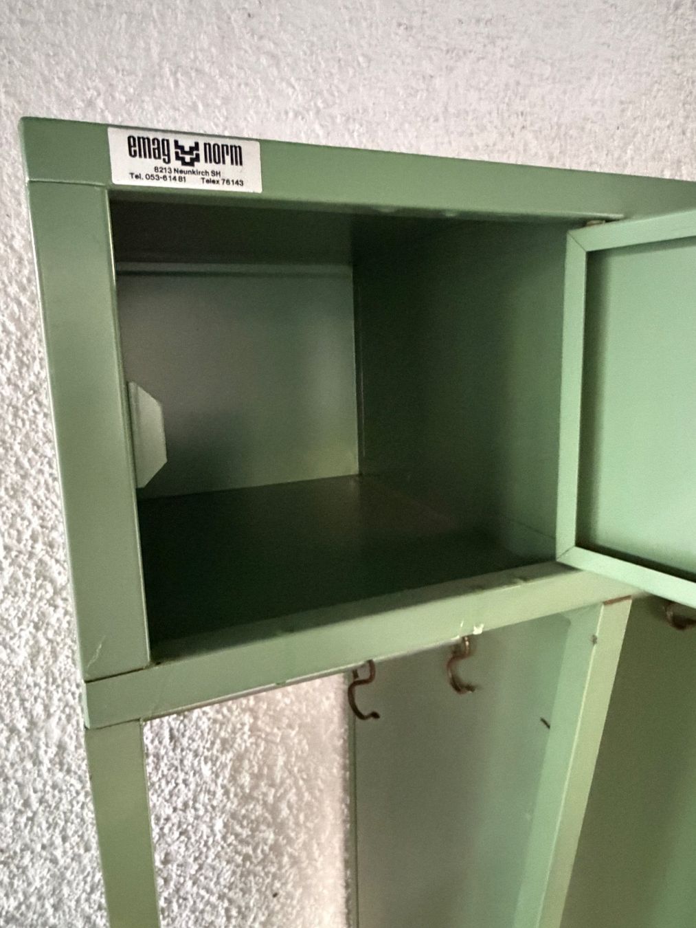 Guardaroba: Vintage Garderobe, Umkleide, Spind – Usato da Aetigkofen venduto da photoallerlei 1
