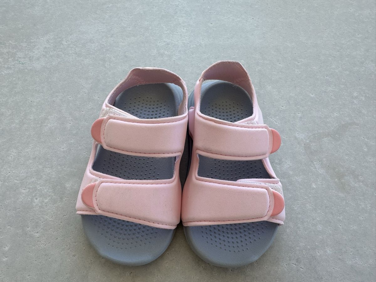 Adidas Scarpe per ragazze: Badesandalen – Usato da Immensee venduto da bma_l92z