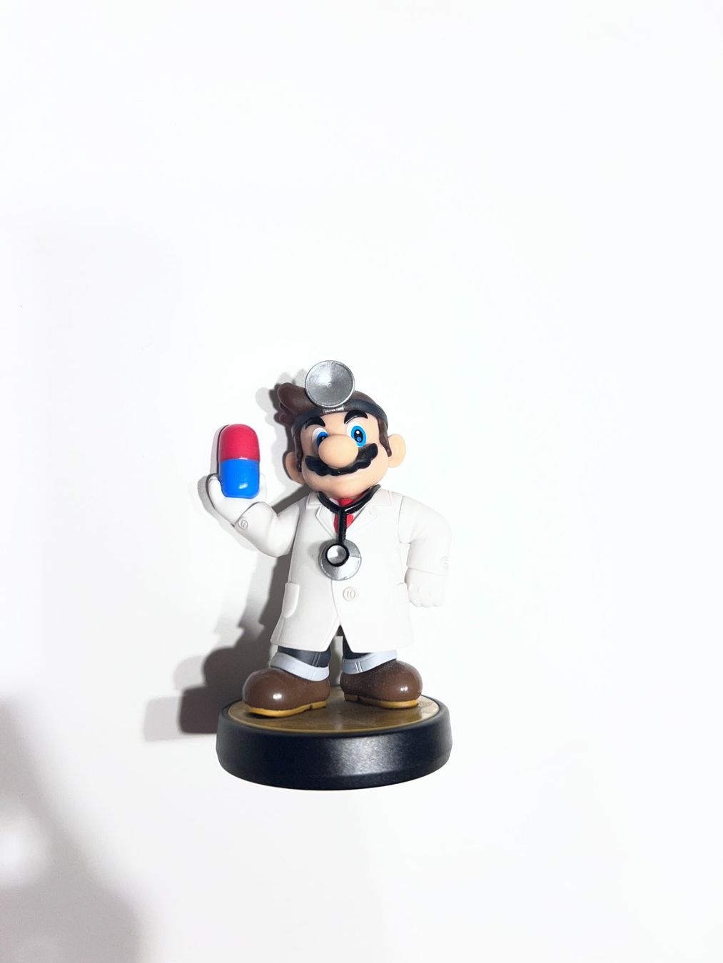 Nintendo Statuette: Super Smash Bros. Dr. Mario Amiibo Figur – Usato da Riedern venduto da eLgionni
