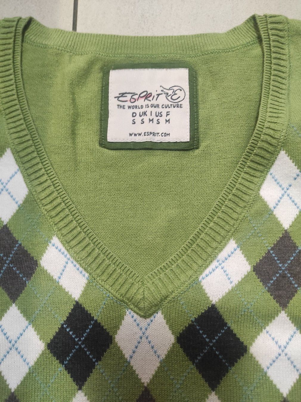 Esprit Pullover & Sweatshirts: Esprit Pullover Damen, Gr 36 – Gebraucht aus Rupperswil von Tynna 1