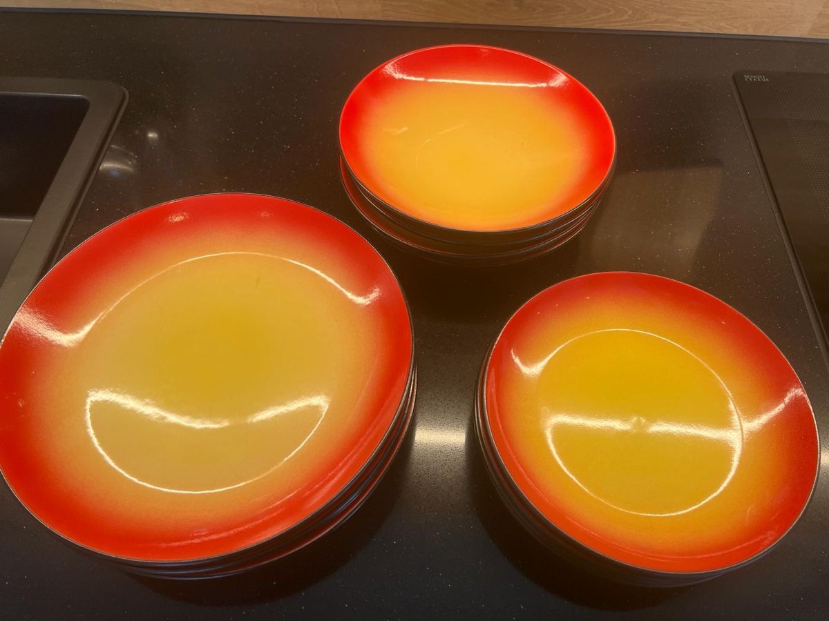 Services de table: Teller Set CreaTable Hot Red 12er Set – D'occasion à Villarepos par Jonleu 2