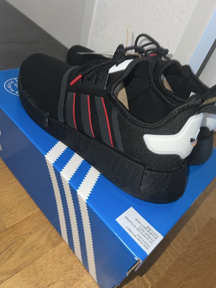 Chaussures hommes: NMD R1 – Neuf avec emballage d'origine à Aarburg par jon_mw9q 2