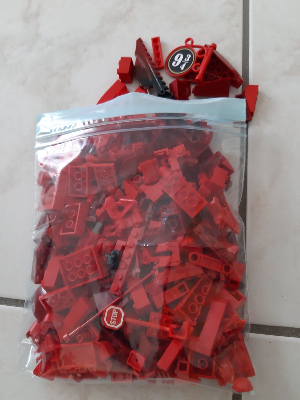 Lego Giocattoli: Lego Einzelteile rot 250 gr. – Usato da Schmitten FR venduto da ReniStern