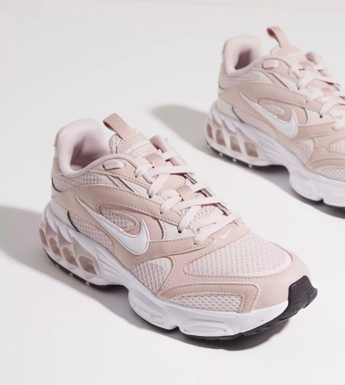 Nike Damenschuhe: Neuwertige Nike Air Zoom Fire – Gebraucht aus Küsnacht ZH von sabinamari