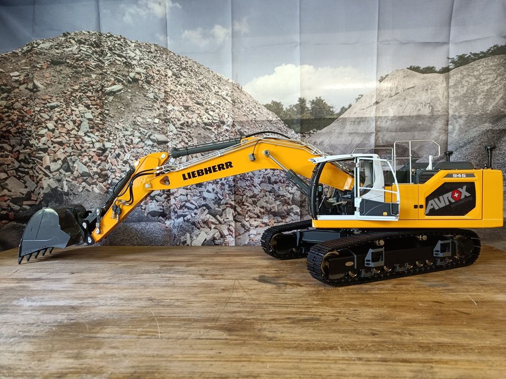 RC Hydraulik Bagger Lesu Liebherr 945 +hydr. Schnellwechsler | Comprare ...