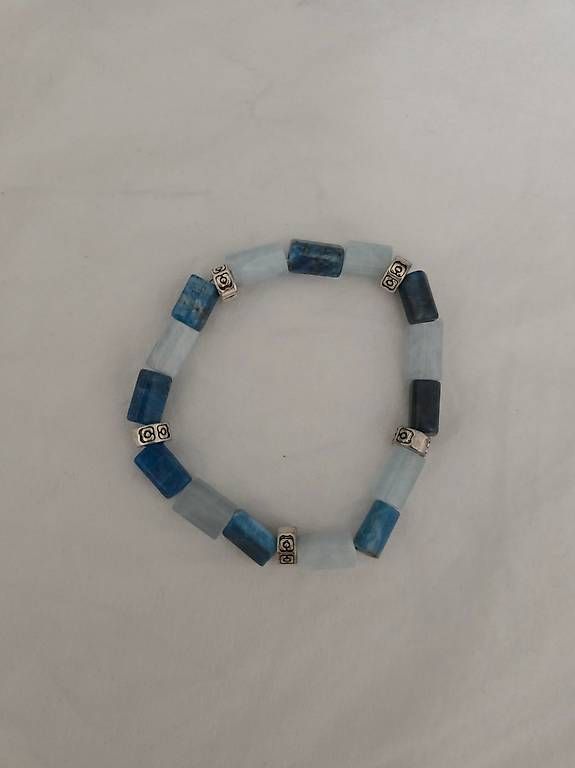 Armbänder & -reifen: Bracelet lapis lazuli et calcite blue – Gebraucht aus Cheseaux-Lausanne von Ana_Gandarinho