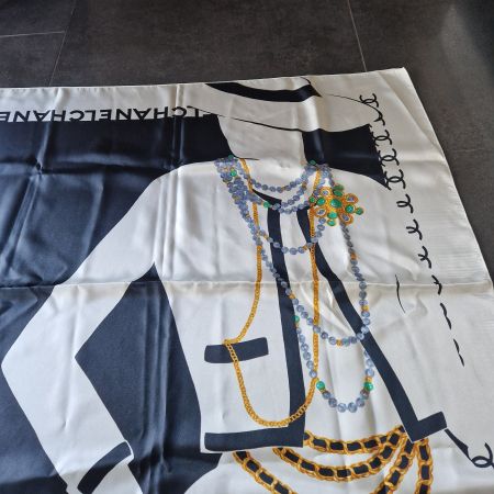 Vintage Foulard 90x90