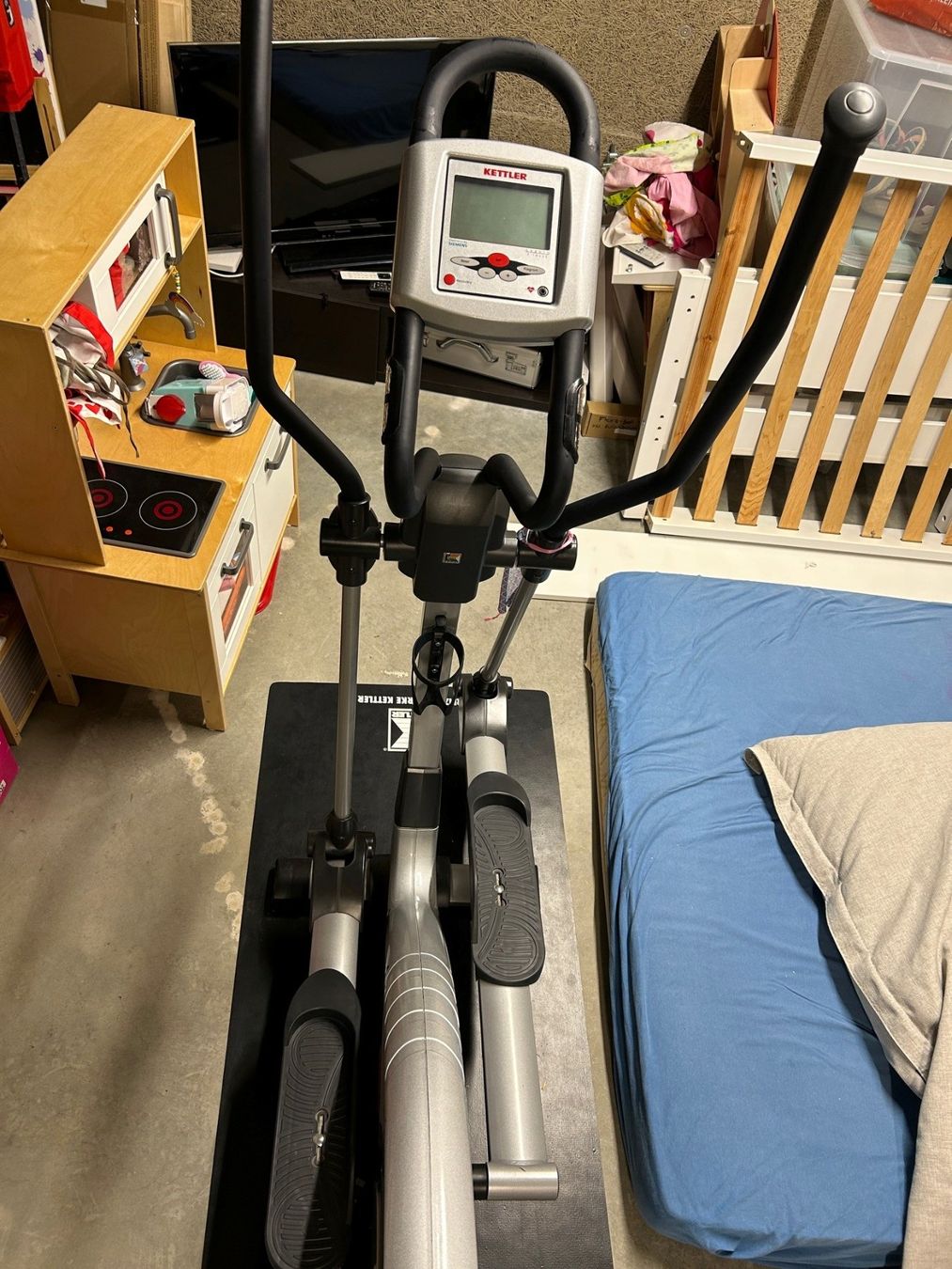 Kettler Hometrainer: Verkaufe einen Kettler Crosstrainer – Gebraucht aus Konolfingen von Chiste 1