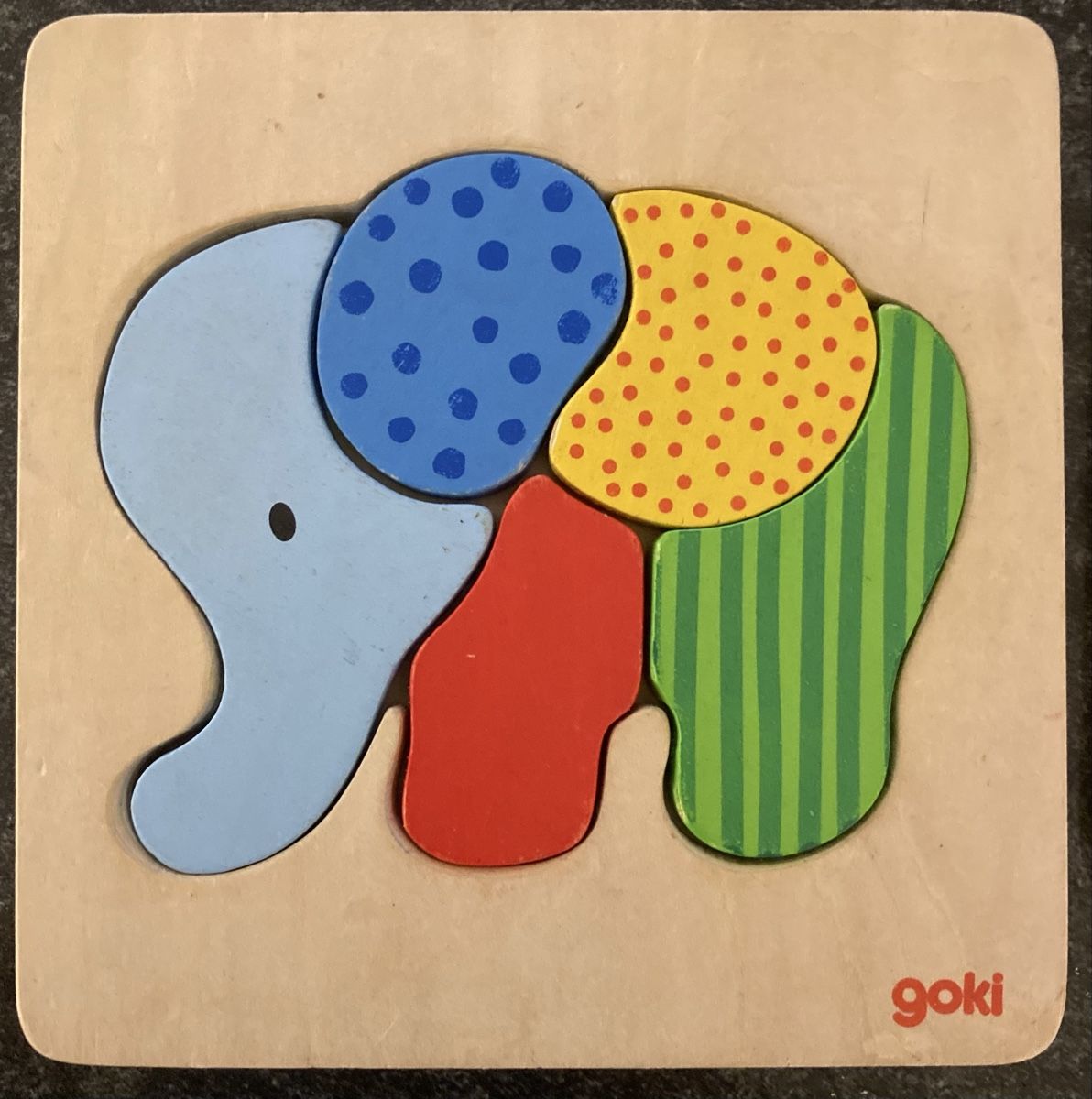 Puzzles: 2x Holzpuzzle Elefant und Igel – D'occasion à Hunzenschwil par nixnevis 1