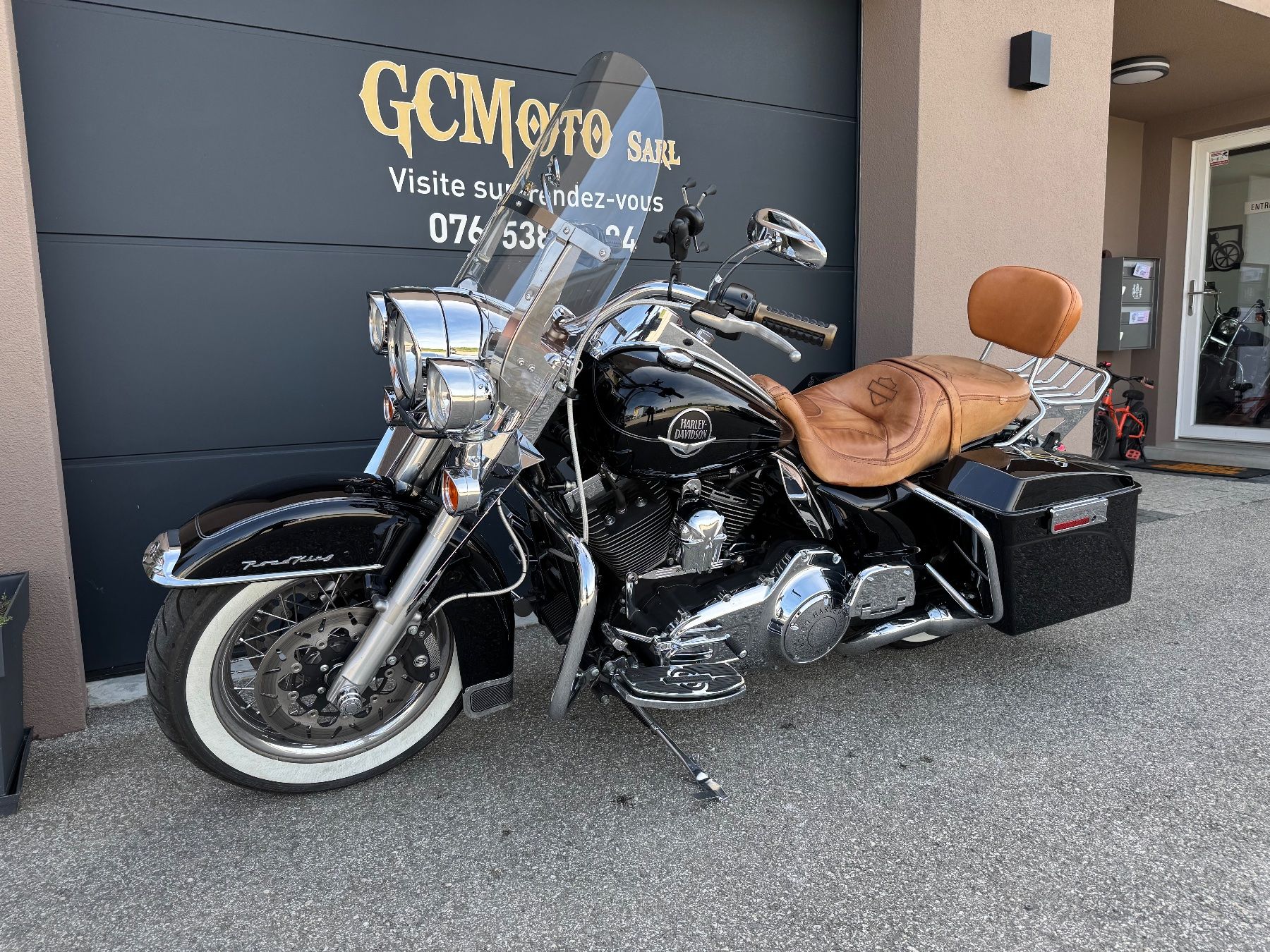 Harley-Davidson Touring: Harley Davidson Road King FLHRC CREDIT POSSIBLE – Usato da Echallens venduto da HD90 3