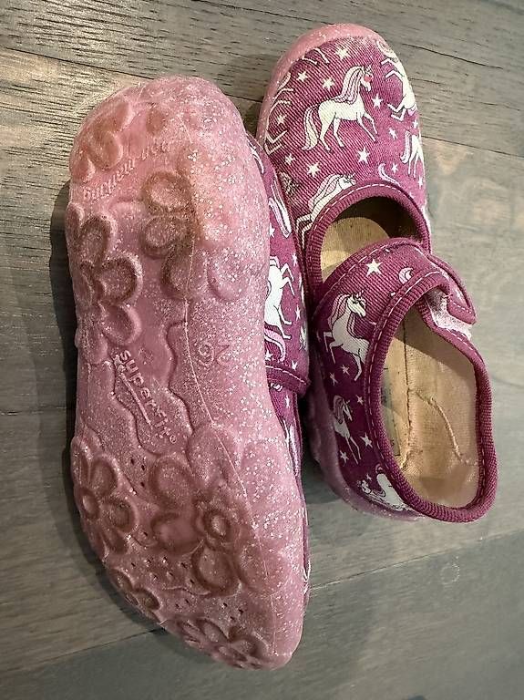 Superfit Scarpe per ragazzi: Hausschuhe Superfit Gr. 26 – Usato da Döttingen venduto da pelisa 2