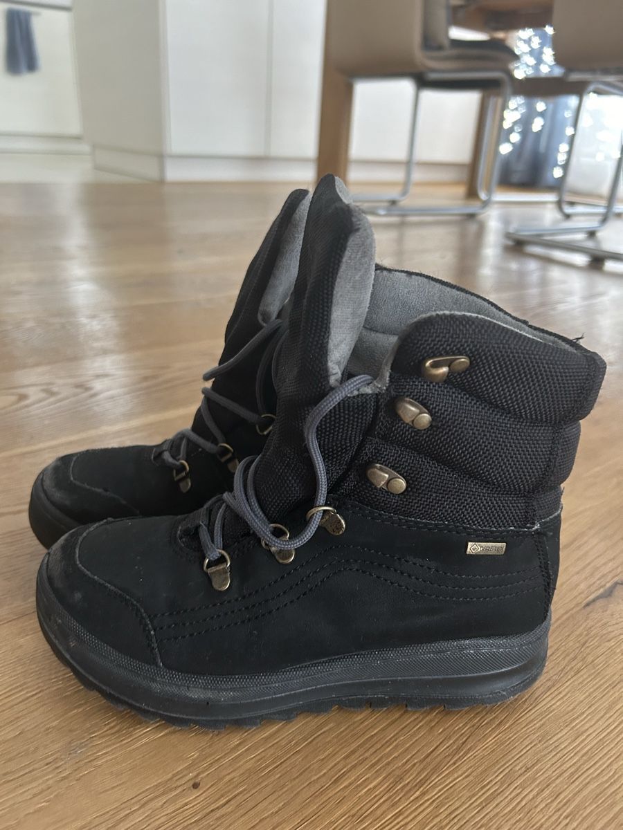 Scarpe per ragazzi: Winterschuhe – Usato da Kirchberg SG venduto da irirob 2