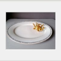 Vintageplatte von KPM mit goldener Krake