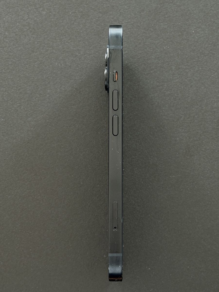 Apple Telefoni cellulari / Smartphones: Iphone 14 midnight blue 256GB – Usato da Zürich venduto da ann_qw2t 4