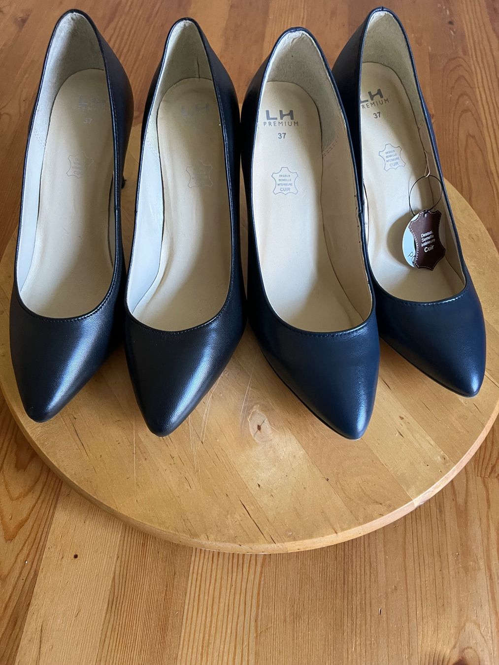 Scarpe da donna: 2 PAAR PUMPS GR. 37 – Usato da Schaffhausen venduto da susiquatro01