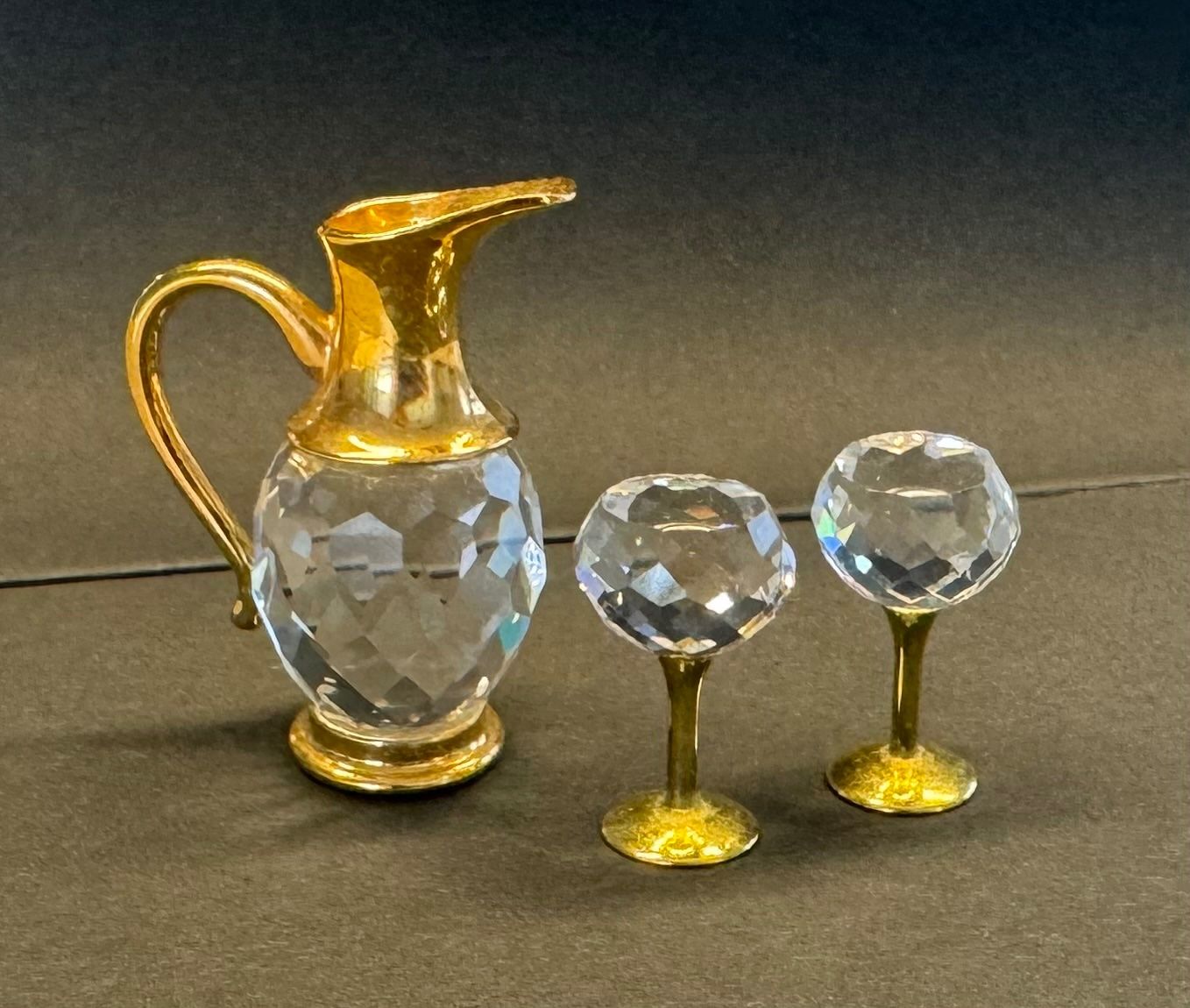 Swarovski Statuette: Kristallfigur Krug mit zwei Weingläser – Usato da Mühlau venduto da RotHluchs