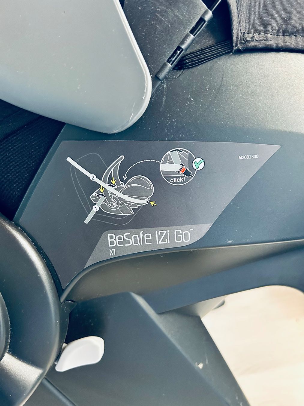 Seggiolini per auto: Babyschale Auto inklusive ISO-FiX Station – Usato da Riedholz venduto da Abendsonne 3