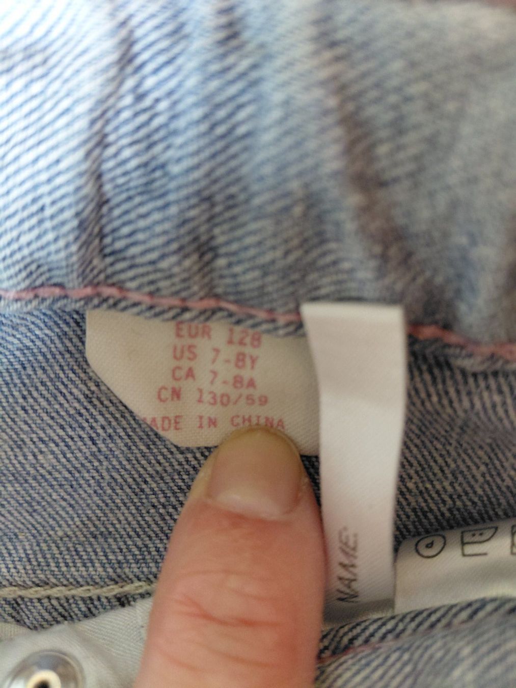 Hosen: Jeans Hot Pants Gr. 128 – Gebraucht aus Turgi von aprilhexxe 1