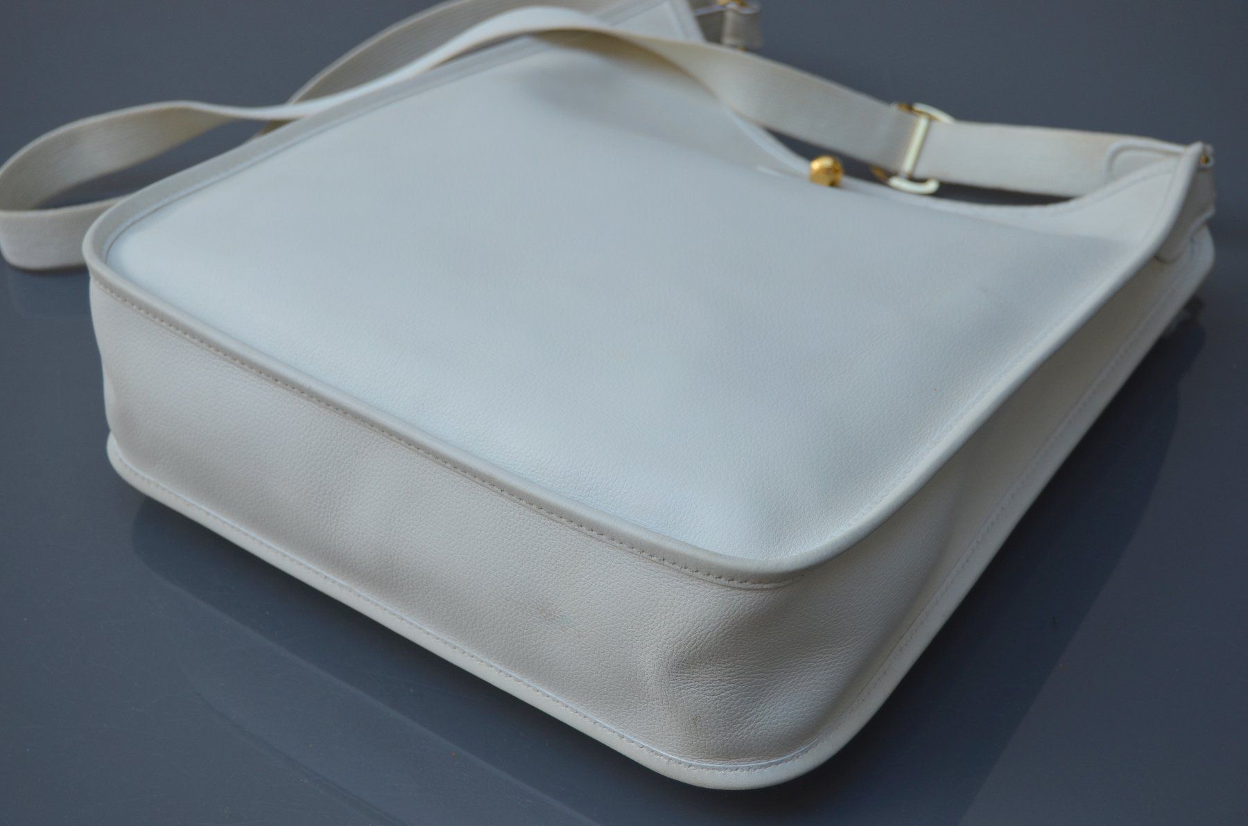 Hermès Taschen für Damen: Hermès Vespa Tasche  / sac 28 cm – Gebraucht aus Collonges von Auganien 5