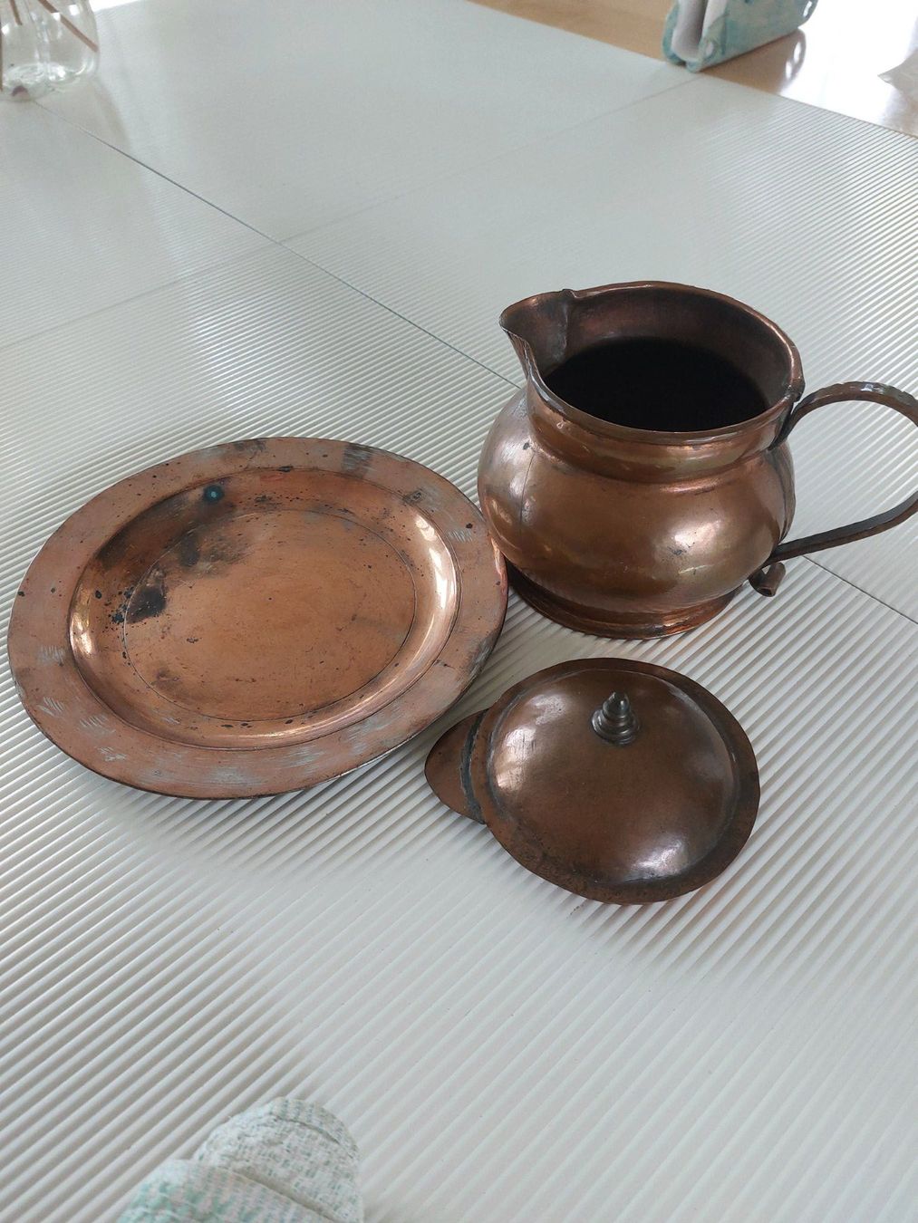 Tutte le decorazioni: Kupferkrug mit Deckel und Unterteller – Usato da Wädenswil venduto da Eureka 1
