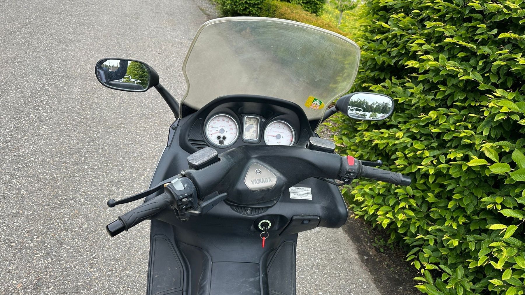 Yamaha Scooter: Yamaha TMAX 500 Roller guter Zustand mit Topcase – Usato da Bonstetten venduto da TheSecretGarden 1