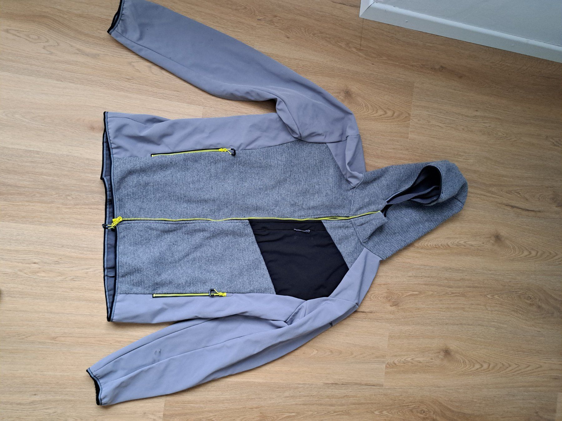 Icepeak Jacken: Ice Peak Softshelljacke Gr. 58 – Gebraucht aus Grabs von Ibeas