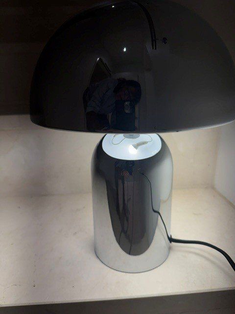 Lampes: Tischampe Metall silberfarbig, neuwertig – D'occasion à Basel par VIO100 2