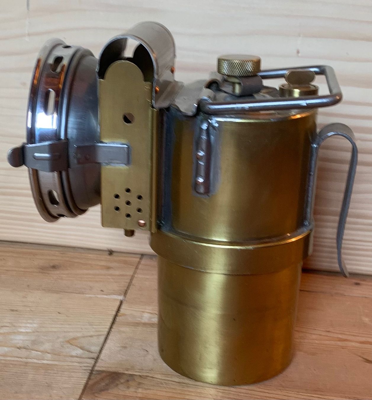 Schweizer Armee Lanterne: Karbidlampe der CH Armee – Usato da Goldingen venduto da Bergler012 1
