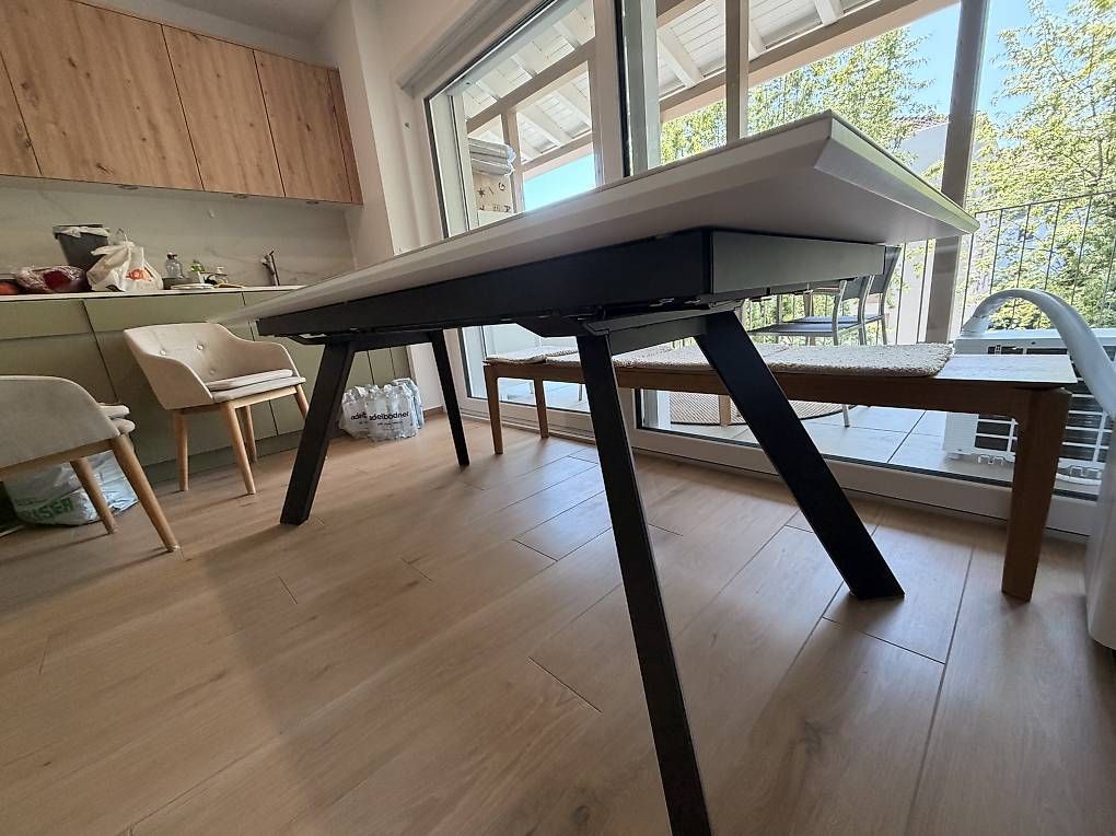 Pfister Tische: Magnifique table à manger Pfister – Gebraucht aus Ecublens VD von amela_25 2