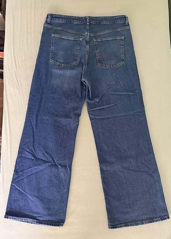 H&M Jeans: H&M Blue Jeans Gr. 46 – Gebraucht aus Berikon von nao_5qbr 2