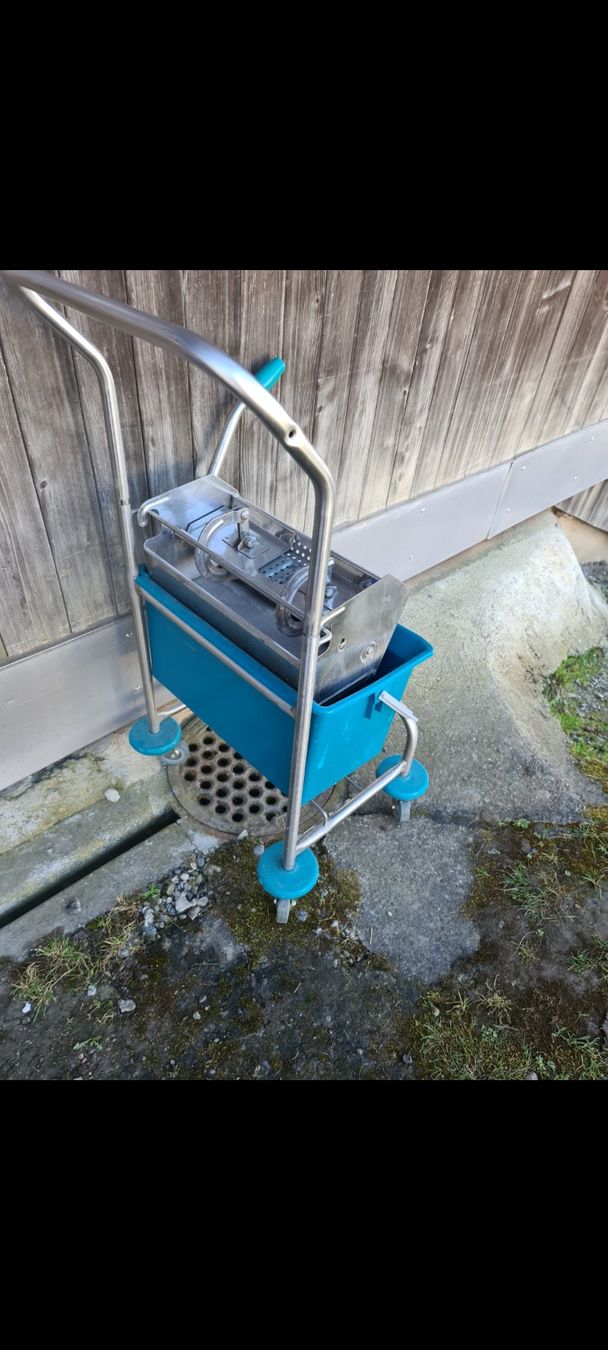 Reinigung & Hygiene: Reinigungswagen, Putzwagen, Eimer – Gebraucht aus Niederlenz von DaveDasWahnsinn 1