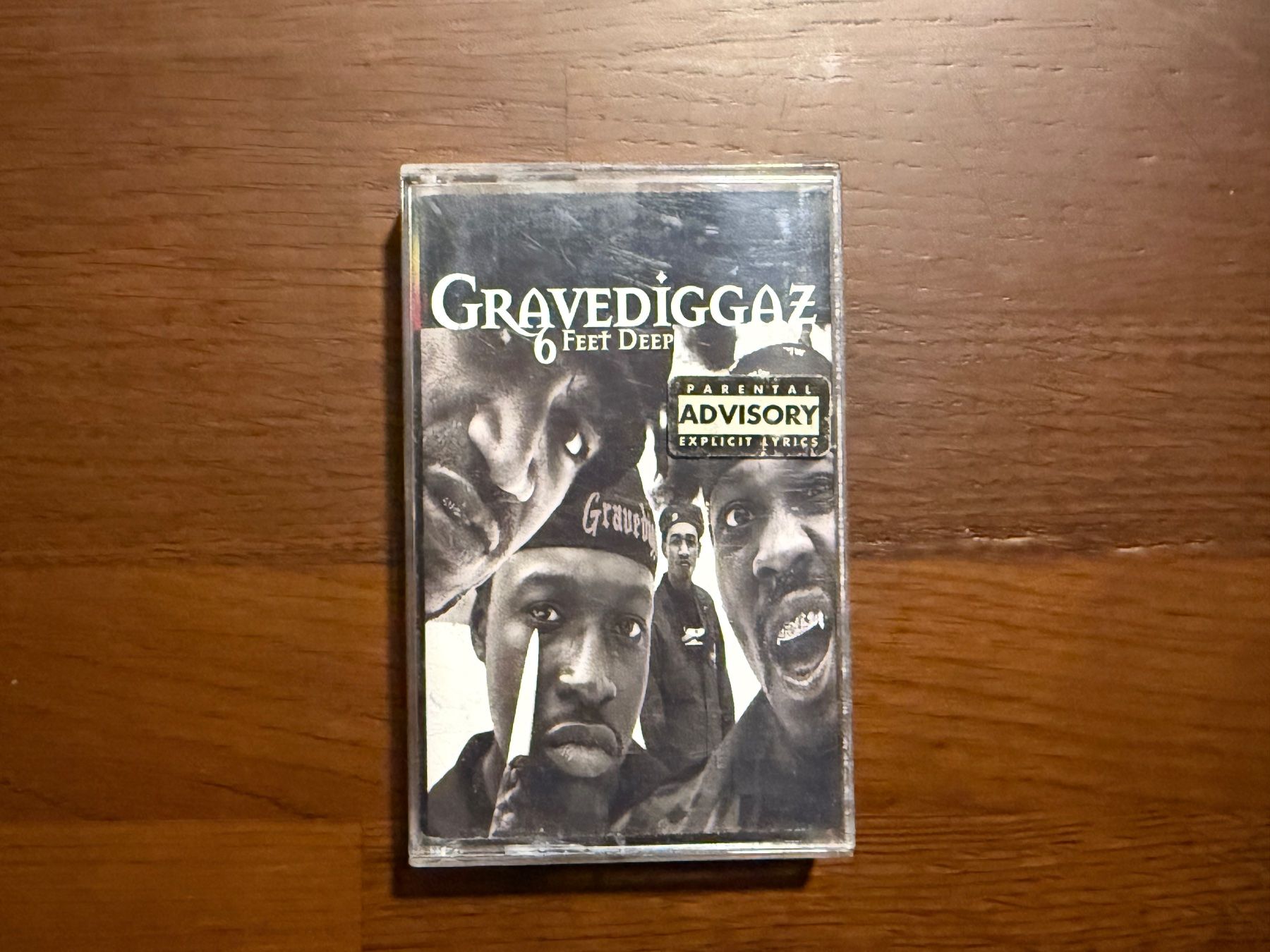 Kompaktkassetten: Gravediggaz - 6 Feet Deep / cassette MC – Gebraucht aus Delémont von cpop
