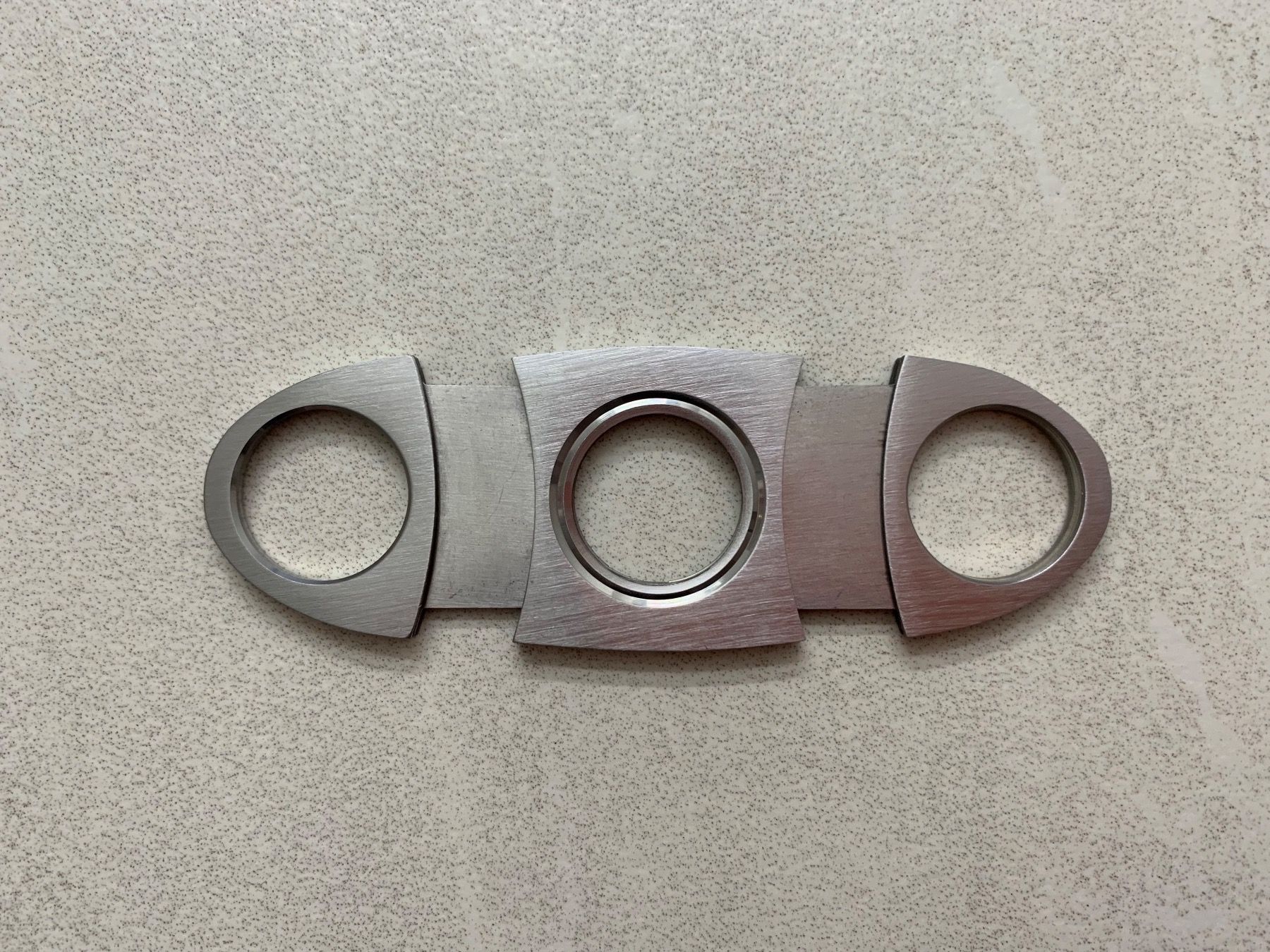 Sigari: Zigarrenschneider oval Edelstahl 22mm – Nuovo e nell'imballaggio originale da Aarburg venduto da 2..0 3