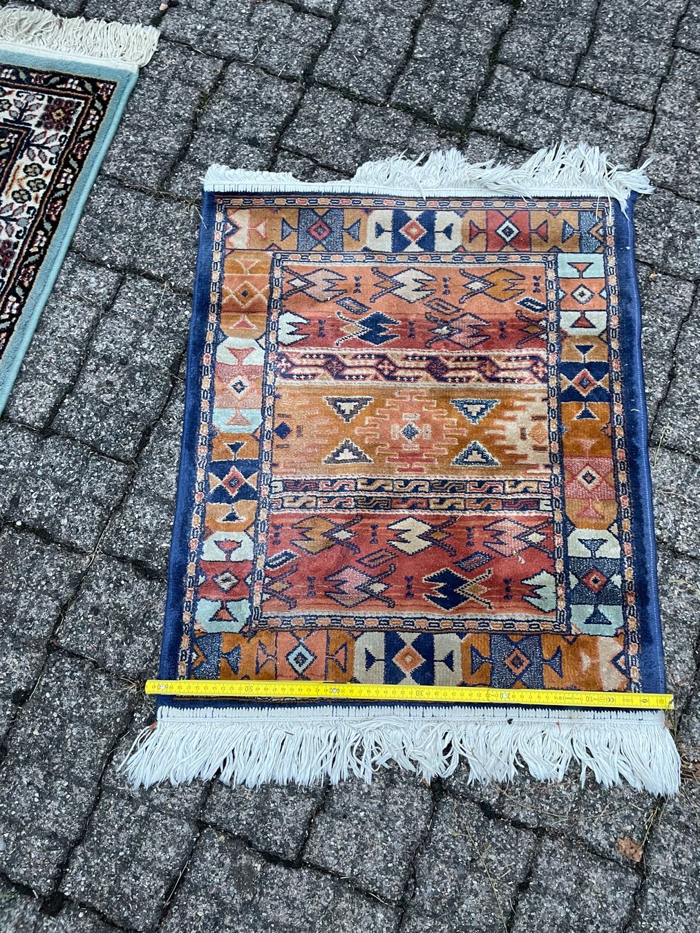 Tappeti: Teppich – Usato da Frümsen venduto da Pescatore3 1