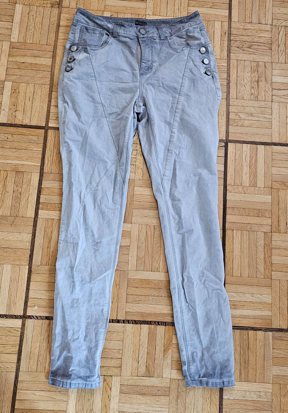 Kleiderpakete: Trendy Damenjeans mit Bluse Gr. M Atelier – Gebraucht aus Füllinsdorf von Sunnebliemli7 1