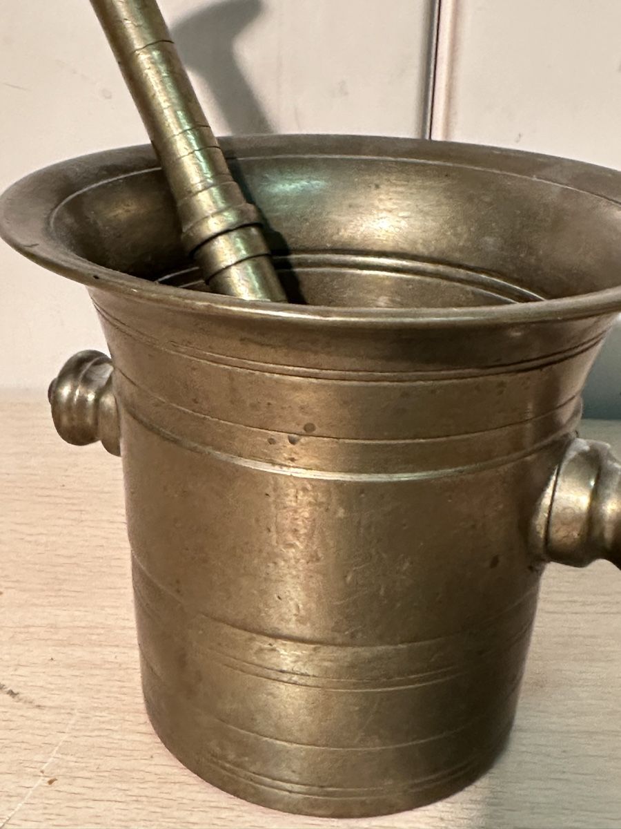 Sonstiges für das Kochen & Backen: Mortier et pilon anciens en laiton – Gebraucht aus Lausanne von artnouveau04 1