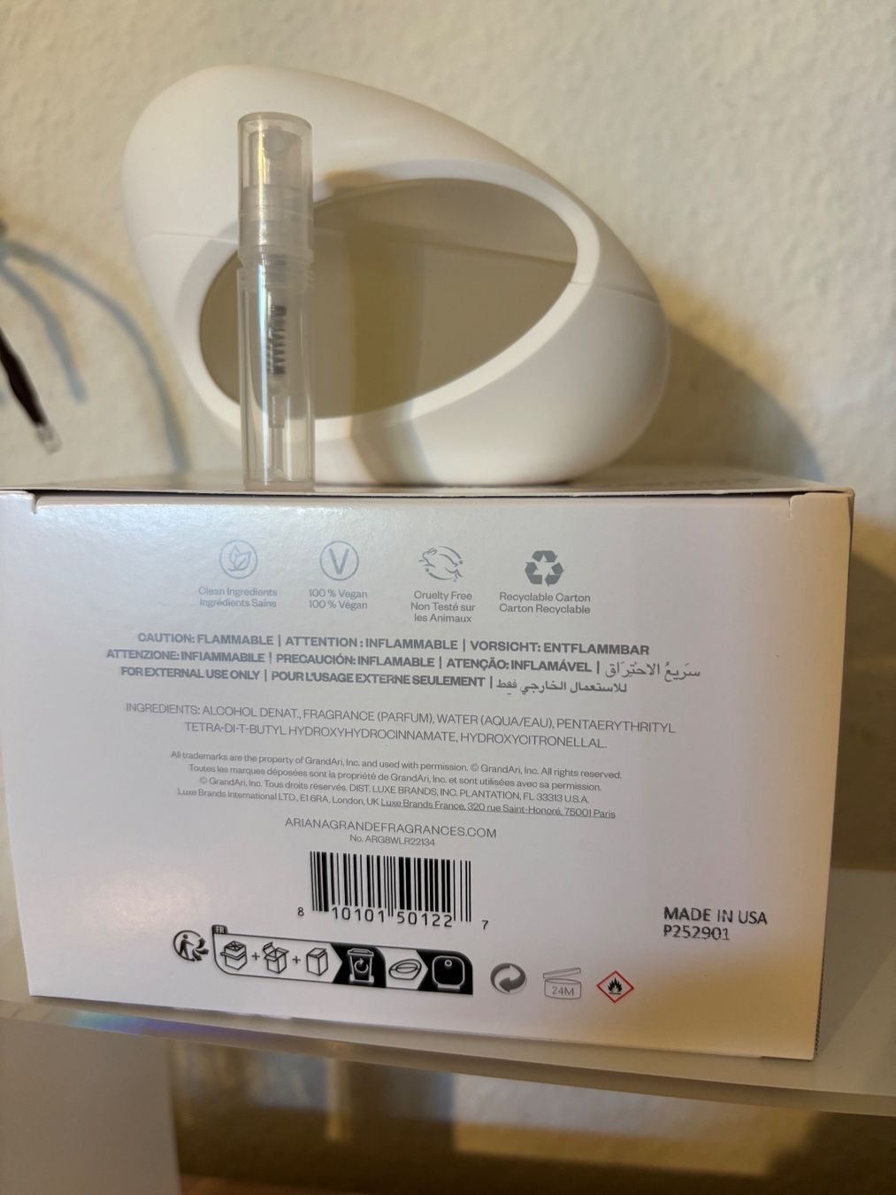 Parfums & Eau de Toilette: Mod Vanilla Ariana Grande EDP 2ML Abfüllung – D'occasion à Zürich par deruja 1