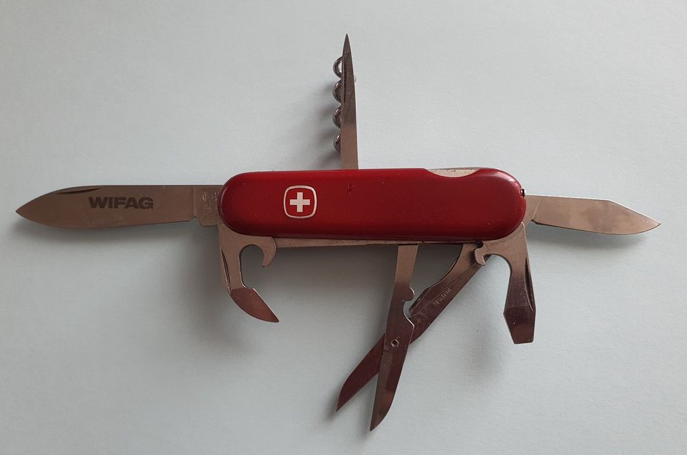 Wenger Sackmesser 8 Funktionen (Gebraucht) in Zürich für CHF 8 – mit ...