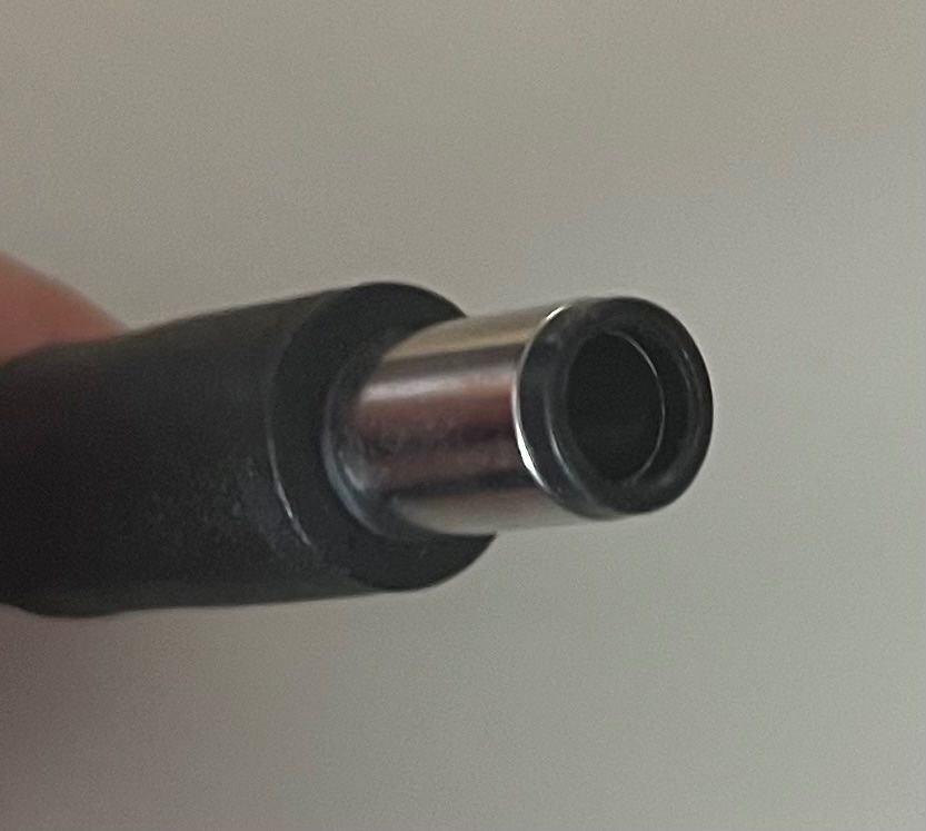 Dell Caricabatterie: Dell Netzteil / Ladegerät 65W – Usato da Bern venduto da hispano74 3